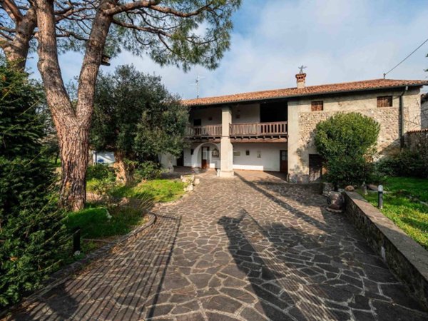 casa indipendente in vendita ad Erbusco in zona Pedergnano