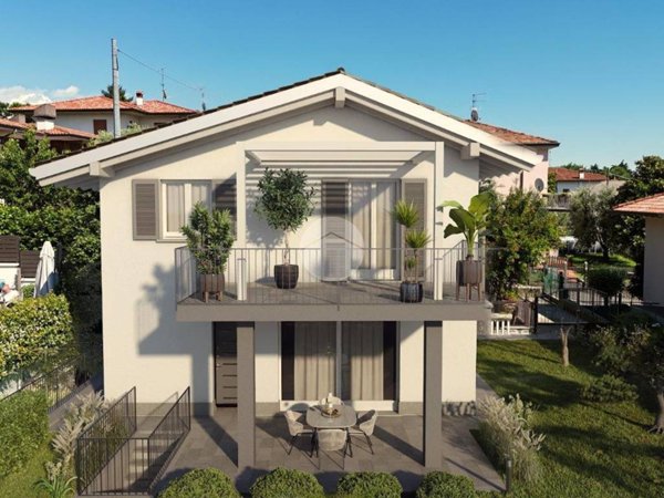 casa indipendente in vendita ad Erbusco in zona Villa
