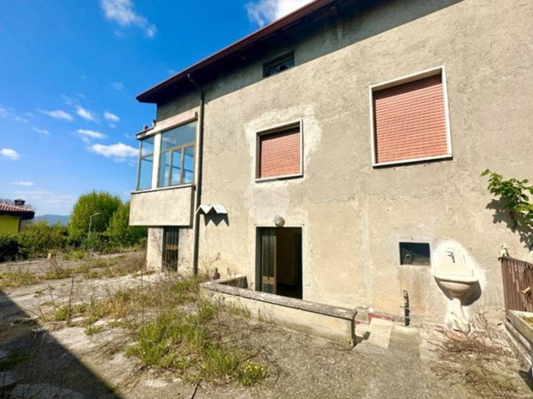 casa indipendente in vendita ad Erbusco in zona Villa