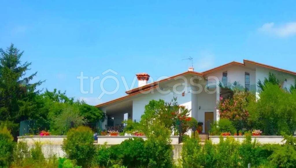 casa indipendente in vendita ad Erbusco in zona Villa