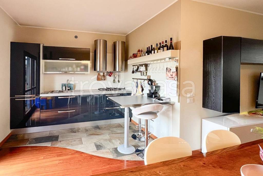 appartamento in vendita ad Erbusco in zona Spina