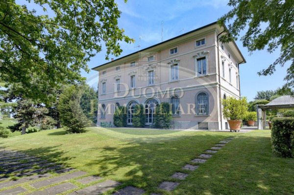 villa in vendita ad Erbusco in zona Villa