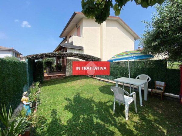 casa indipendente in vendita ad Erbusco in zona Zocco