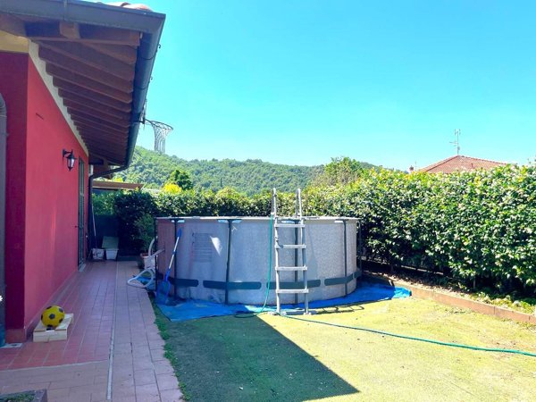 casa indipendente in vendita ad Erbusco in zona Villa