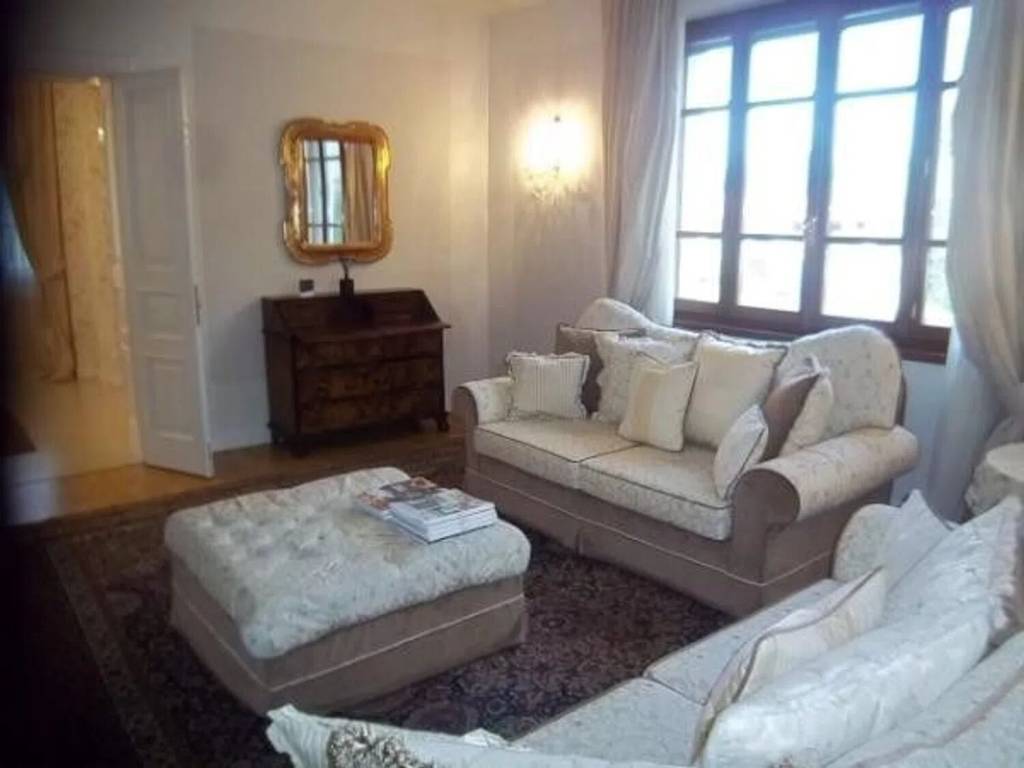 casa indipendente in vendita ad Erbusco in zona Villa