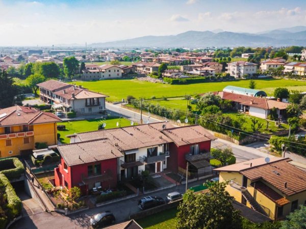 appartamento in vendita ad Erbusco in zona Zocco