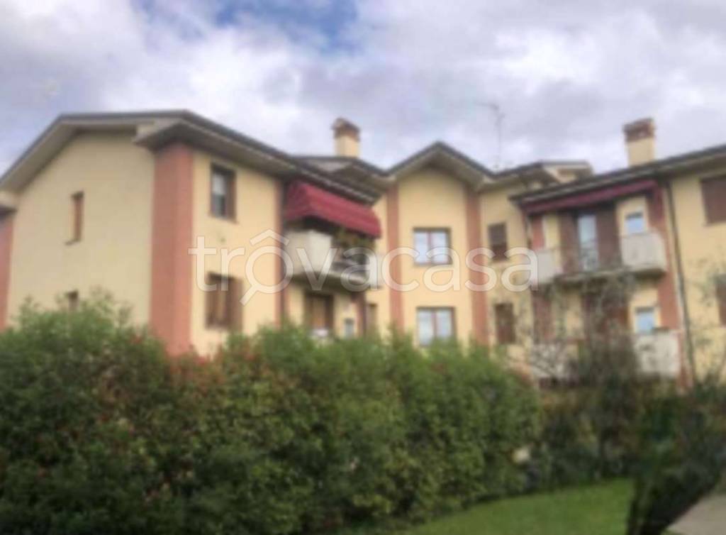 appartamento in vendita ad Erbusco in zona Pedergnano