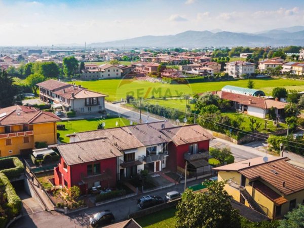 appartamento in vendita ad Erbusco in zona Zocco