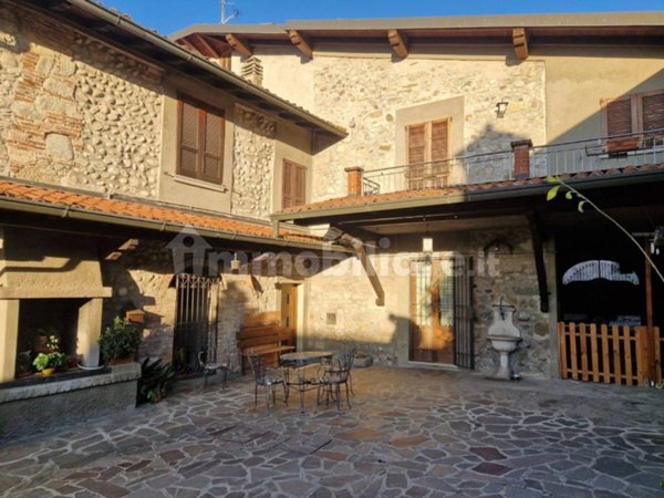 casa indipendente in vendita ad Erbusco