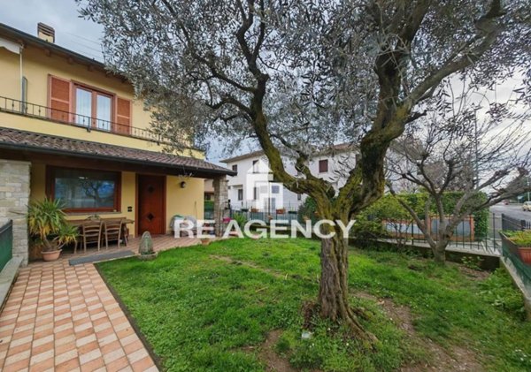 casa indipendente in vendita ad Erbusco in zona Zocco