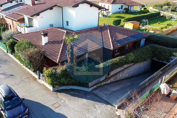 casa indipendente in vendita ad Erbusco in zona Zocco