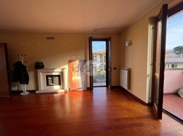 appartamento in vendita ad Erbusco in zona Pedergnano