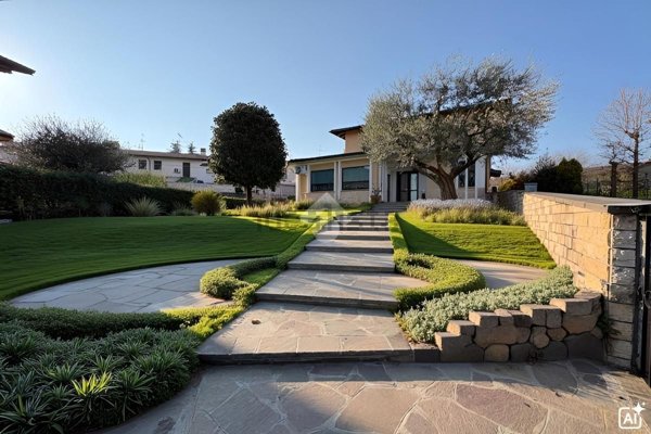 casa indipendente in vendita ad Erbusco in zona Villa