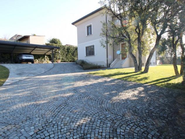 casa indipendente in vendita ad Erbusco in zona Villa