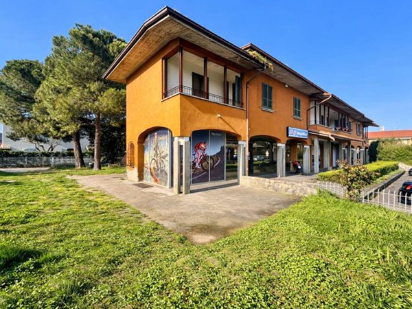 negozio in vendita ad Erbusco