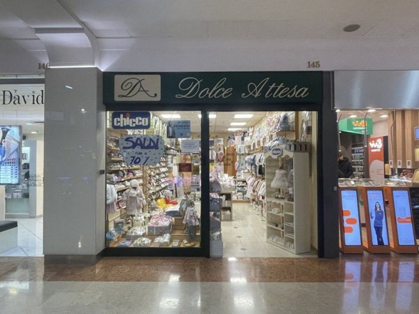 locale commerciale in vendita ad Erbusco in zona Pedergnano