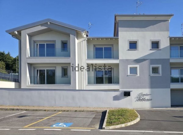casa indipendente in vendita ad Erbusco in zona Villa