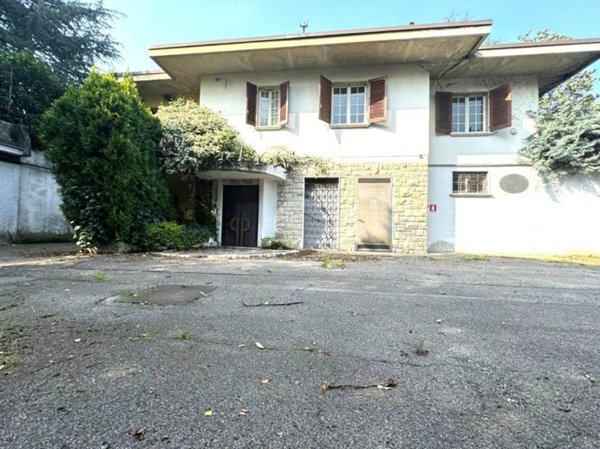 casa indipendente in vendita ad Erbusco in zona Villa