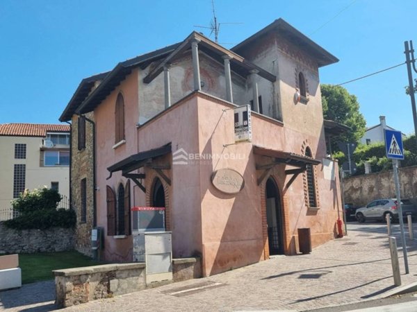 negozio in vendita ad Erbusco