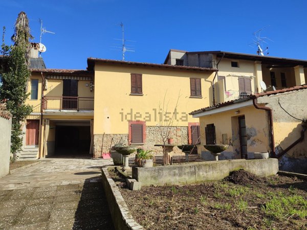casa indipendente in vendita ad Erbusco in zona Villa