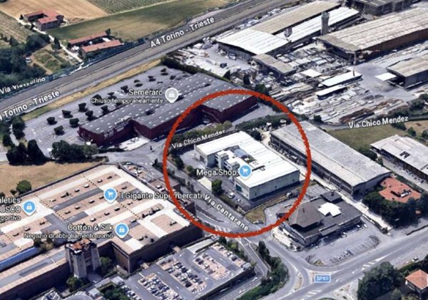 negozio in vendita ad Erbusco in zona Pedergnano