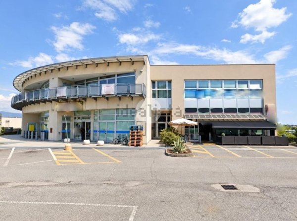 ufficio in vendita ad Erbusco in zona Villa