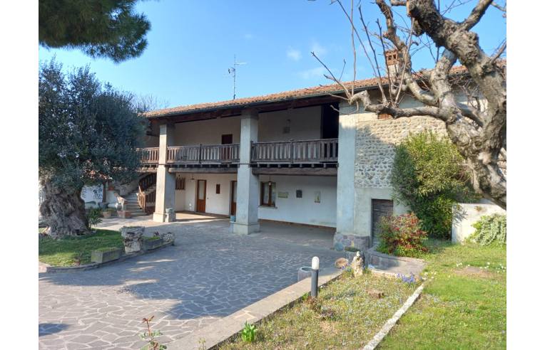 casa indipendente in vendita ad Erbusco in zona Villa