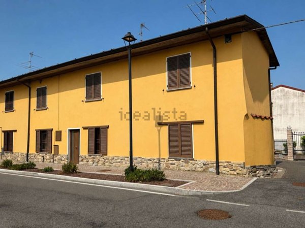 appartamento in vendita ad Erbusco in zona Zocco