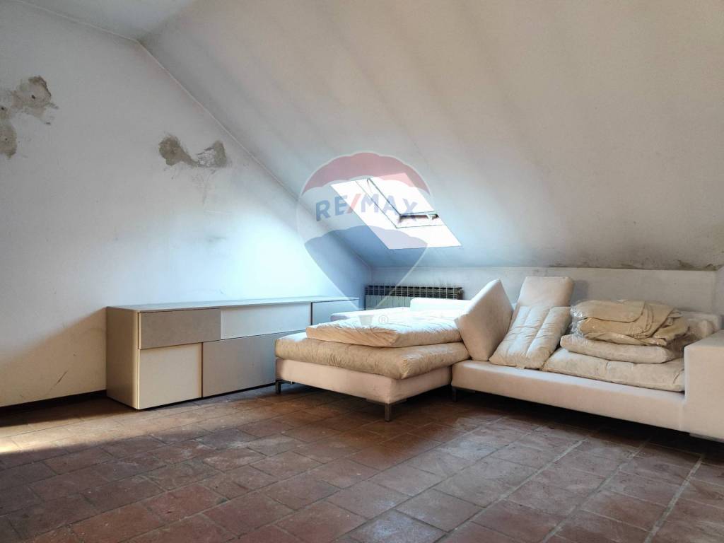appartamento in vendita ad Esine in zona Plemo