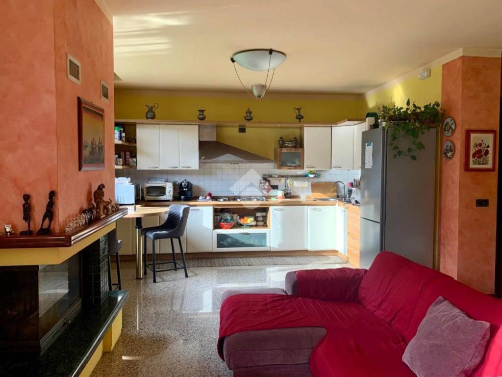 appartamento in vendita ad Esine