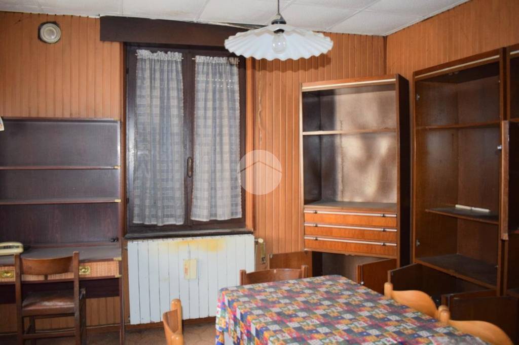 casa semindipendente in vendita ad Esine in zona Sacca