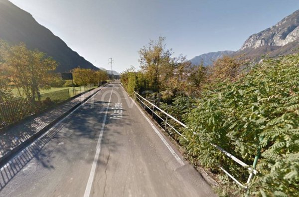 terreno edificabile in vendita ad Esine in zona Sacca