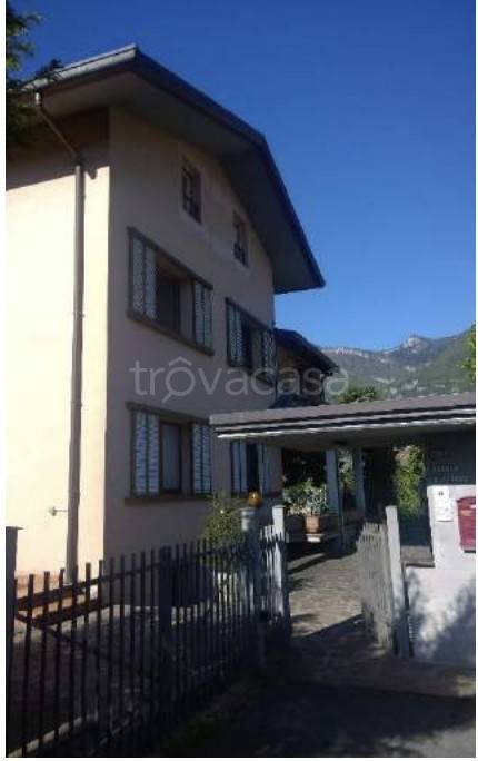appartamento in vendita ad Esine