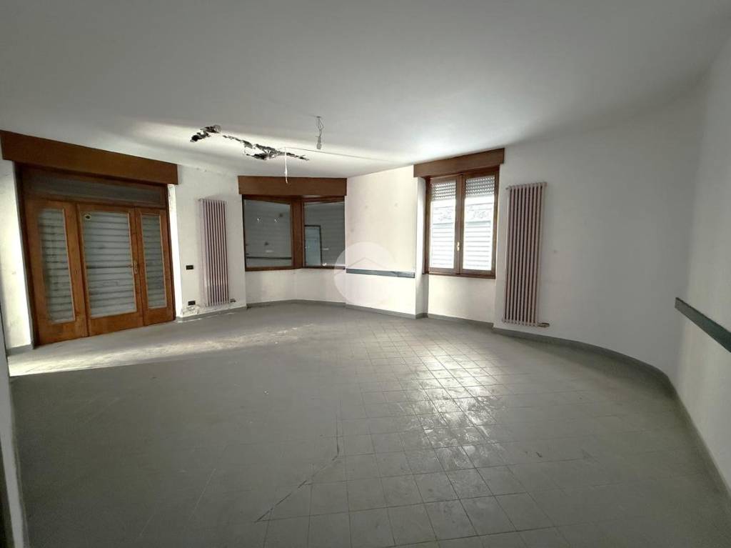 casa indipendente in vendita ad Esine