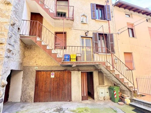 casa indipendente in vendita ad Esine