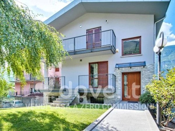 casa indipendente in vendita ad Esine