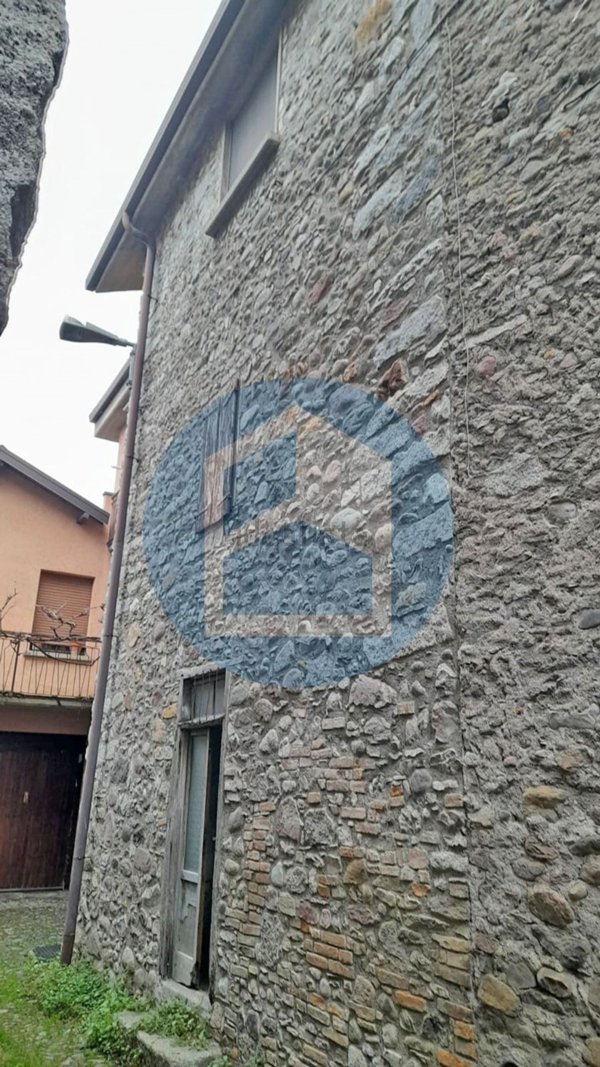 appartamento in vendita ad Esine