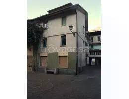 appartamento in vendita ad Esine in zona Sacca