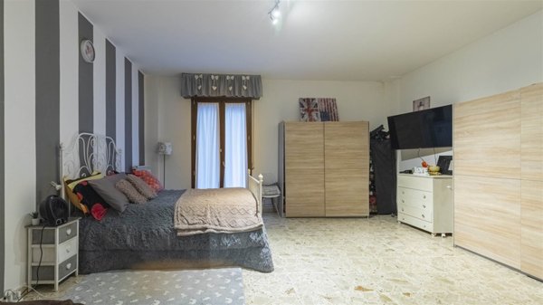 appartamento in vendita ad Esine in zona Sacca