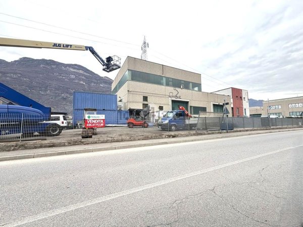 casale in vendita ad Esine