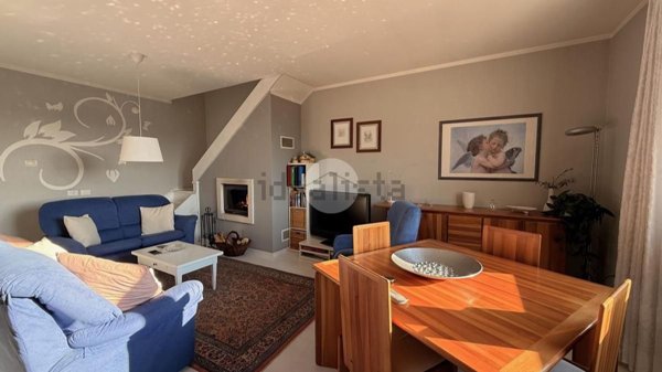 appartamento in vendita ad Esine in zona Sacca