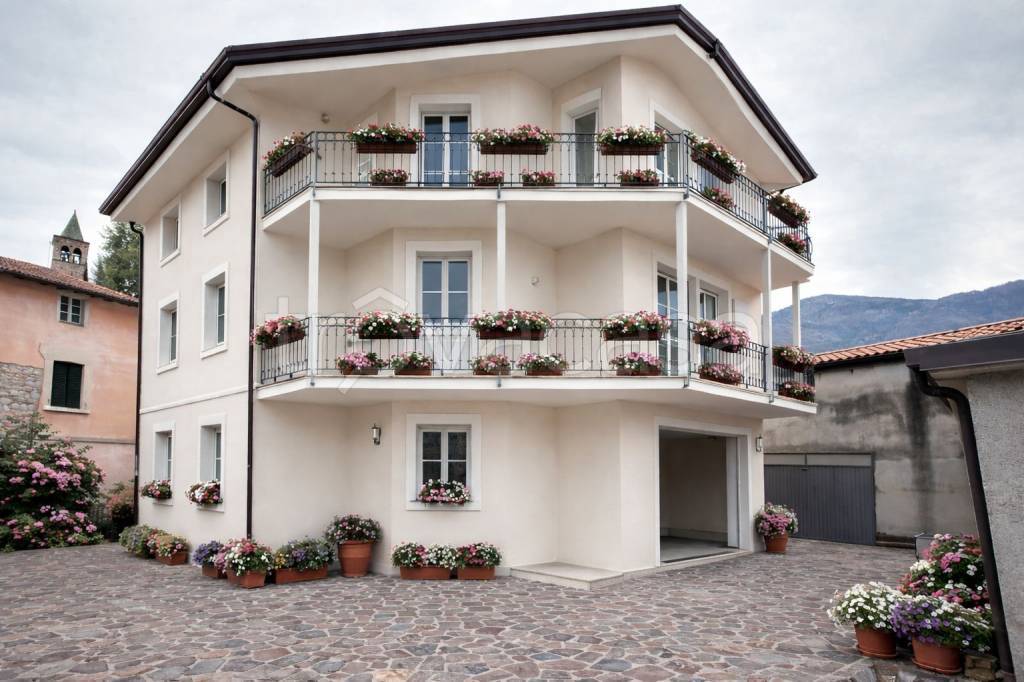 appartamento in vendita ad Esine