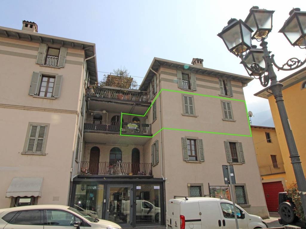 appartamento in vendita ad Esine