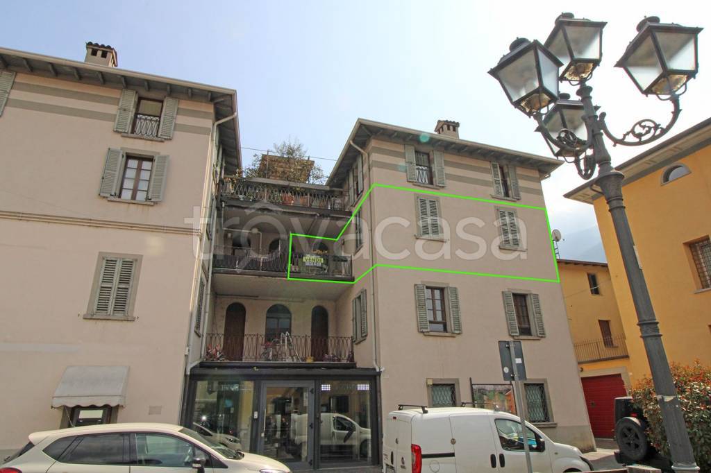 appartamento in vendita ad Esine