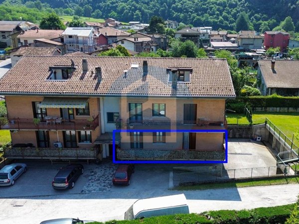 appartamento in vendita ad Esine in zona Sacca
