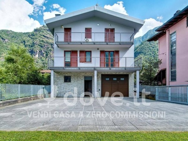 casa indipendente in vendita ad Esine