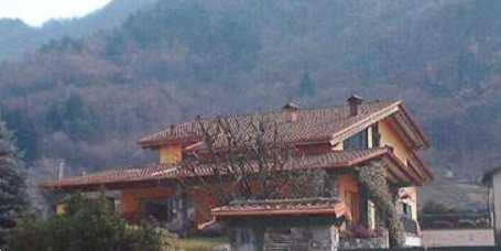 casa indipendente in vendita ad Esine