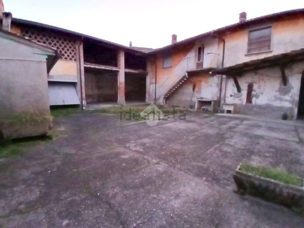casa indipendente in vendita a Fiesse