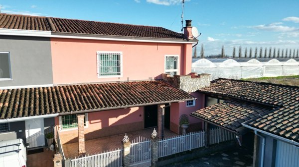 casa indipendente in vendita a Fiesse