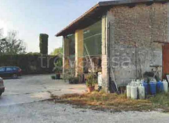 casa indipendente in vendita a Fiesse